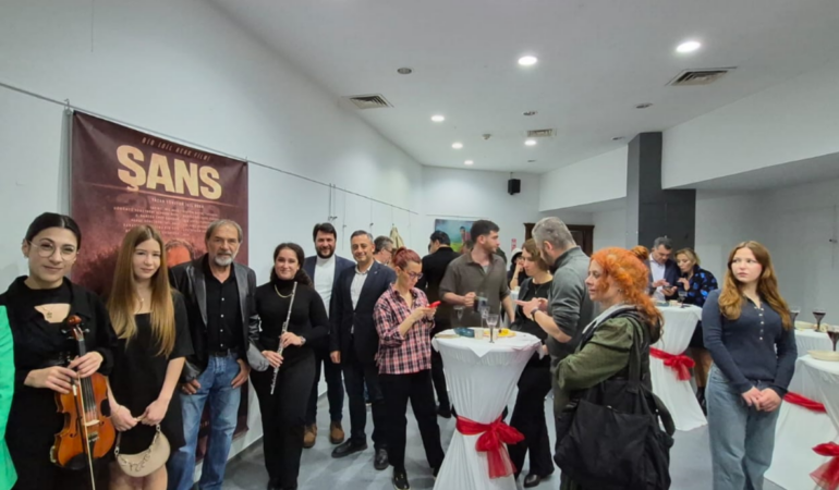 Ekran Görüntüsü (1883)